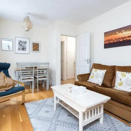 Artist's Central Apartment! Appartamento Dublino