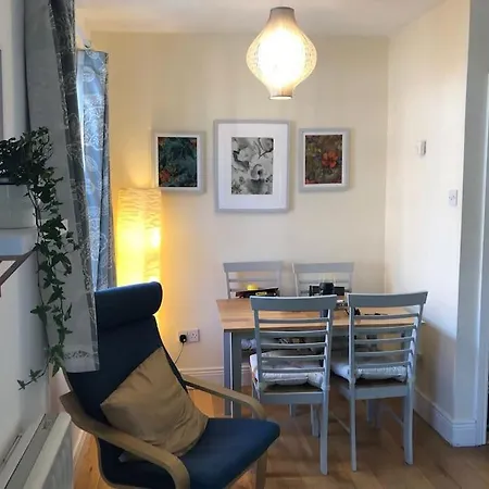 Artist's Central Apartment! Apartment *