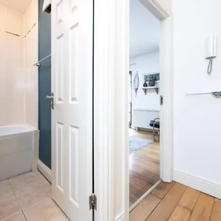 Apartment Artist's Central Apartment! *